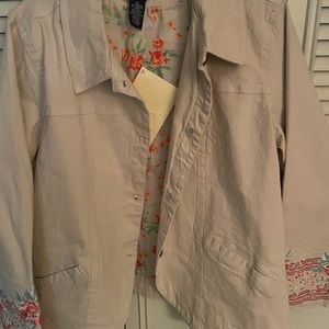 Denim and Co Ladies   Tan denim jean jacket.